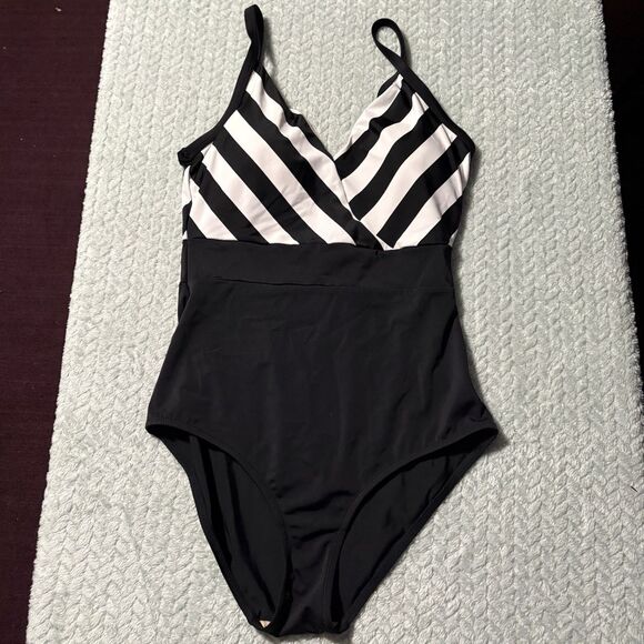 Motherhood Maternity Other - Pour Moi Womens 8 One Piece Swimsuit Black White Stripe V-Neck Tummy Control 12
